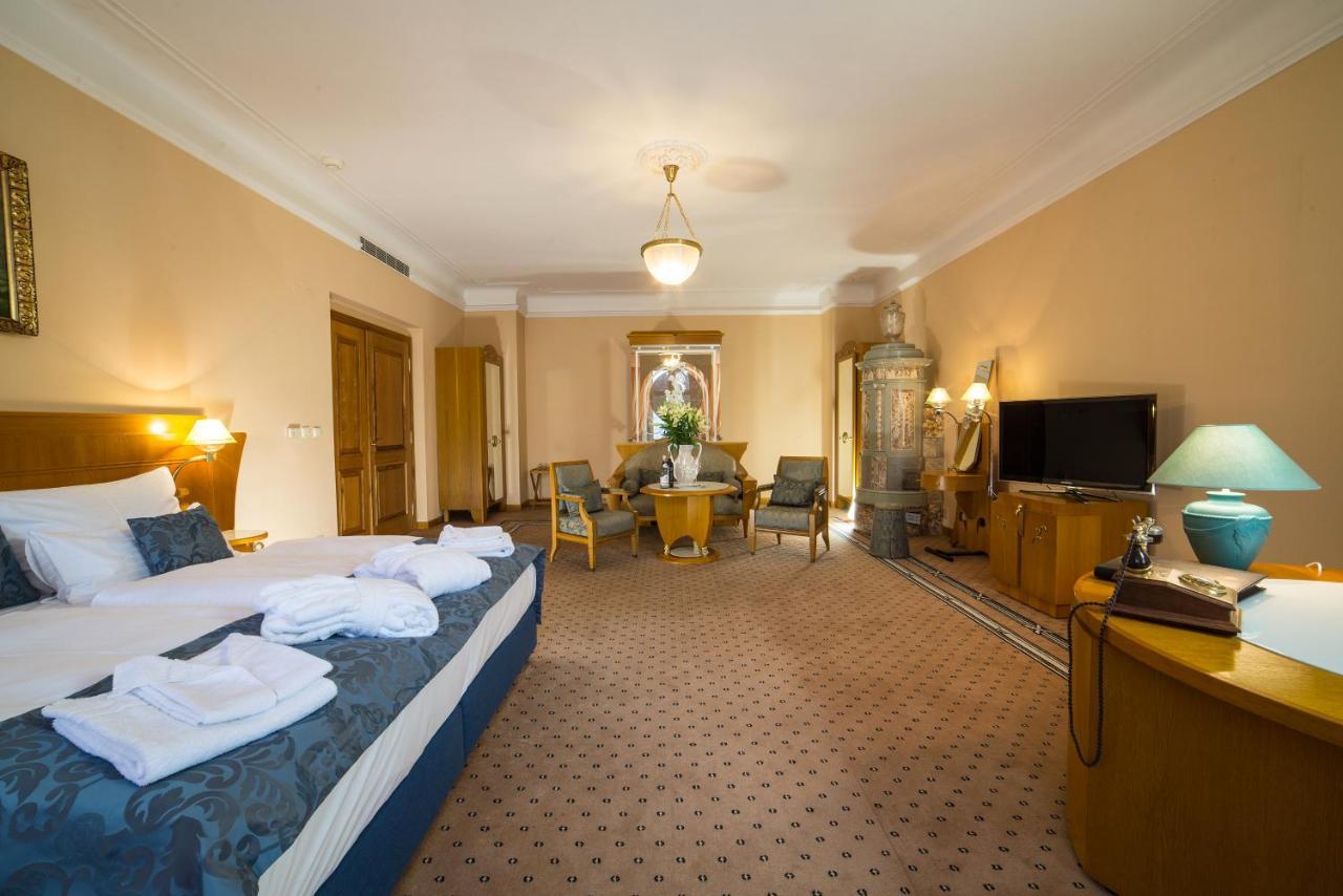 Hotel Three Lilies Inkl Aquaforum Františkovy Lázně 外观 照片