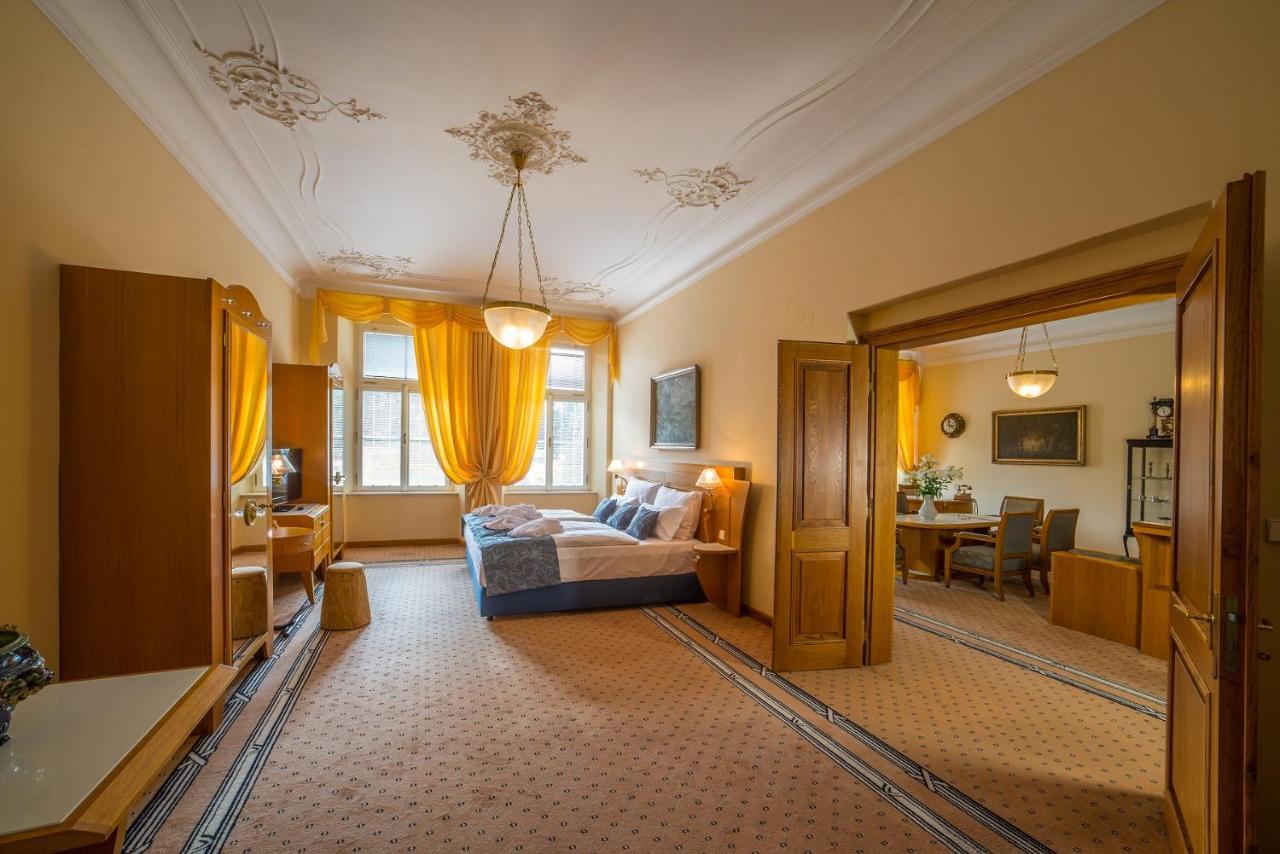 Hotel Three Lilies Inkl Aquaforum Františkovy Lázně 外观 照片