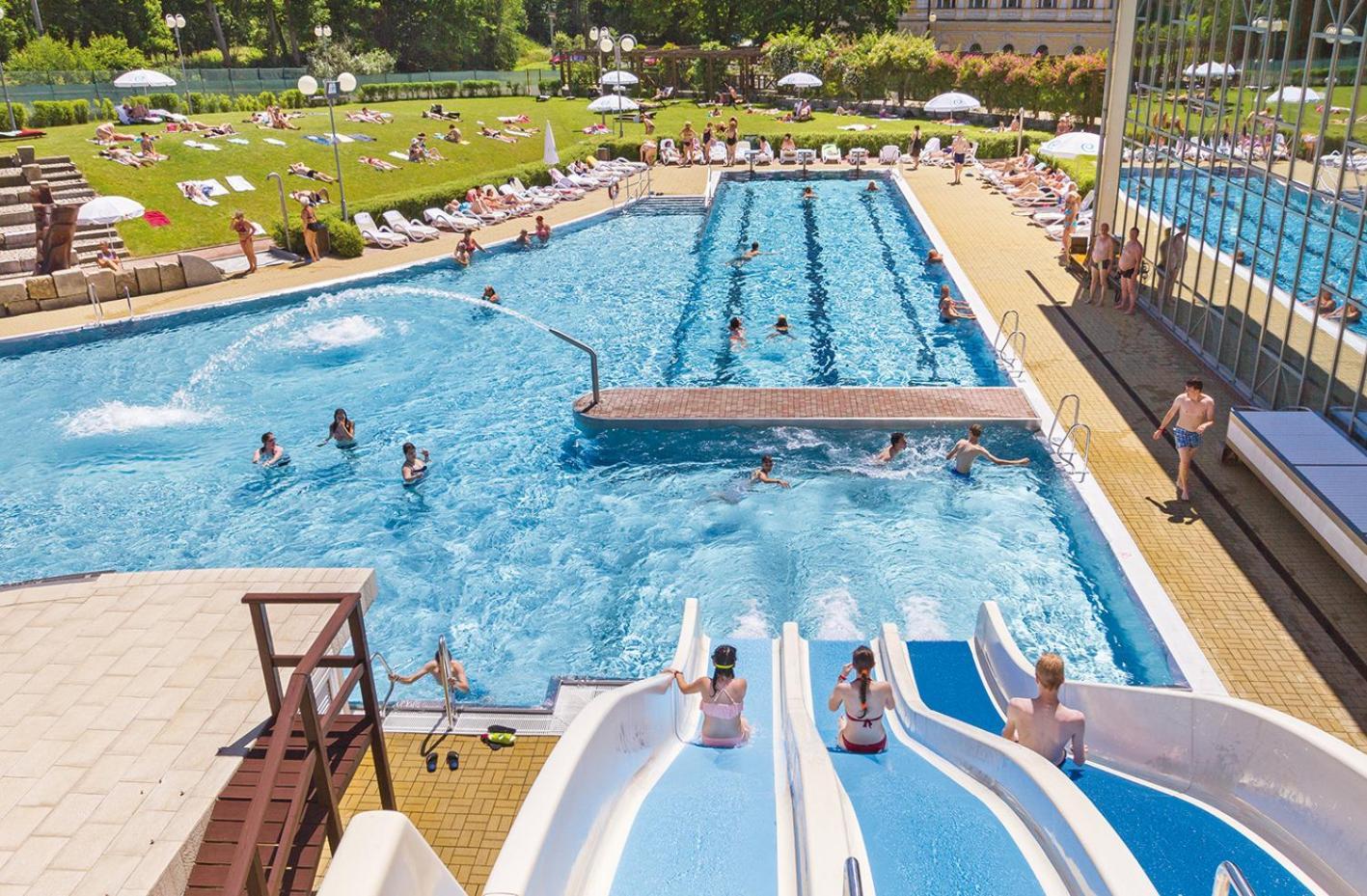 Hotel Three Lilies Inkl Aquaforum Františkovy Lázně 外观 照片