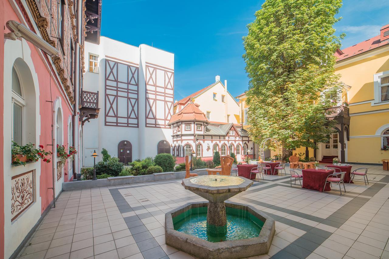 Hotel Three Lilies Inkl Aquaforum Františkovy Lázně 外观 照片