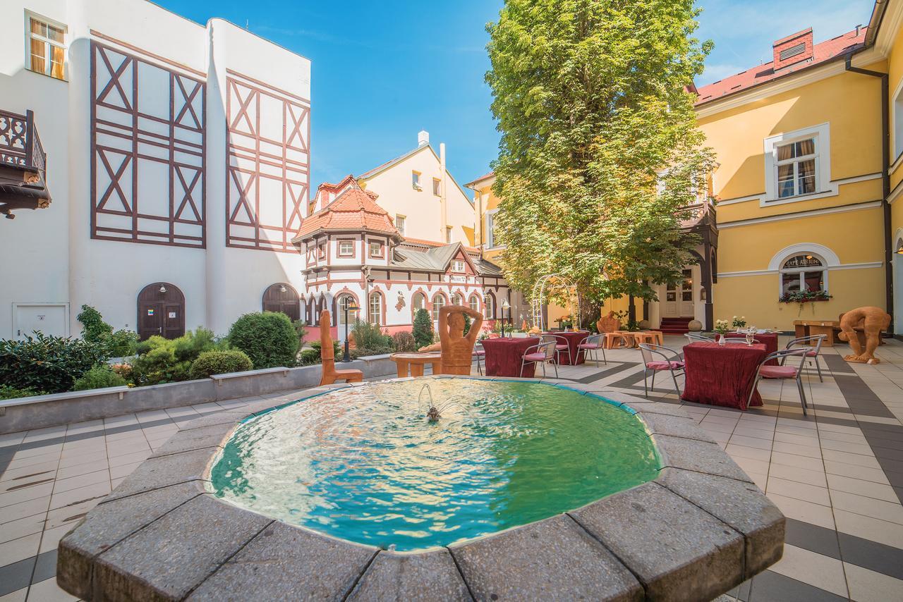 Hotel Three Lilies Inkl Aquaforum Františkovy Lázně 外观 照片