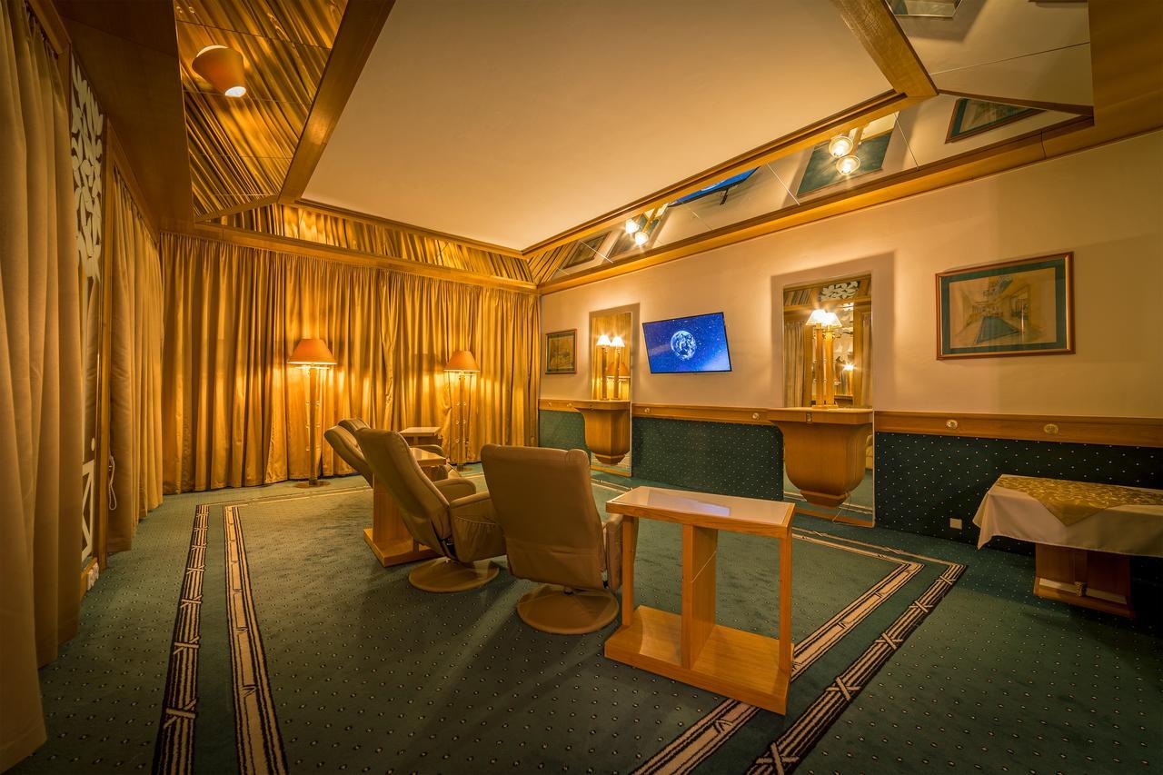 Hotel Three Lilies Inkl Aquaforum Františkovy Lázně 外观 照片